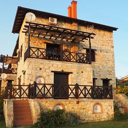 Ваканционна къща Halkidiki Luxurious Stonehouses