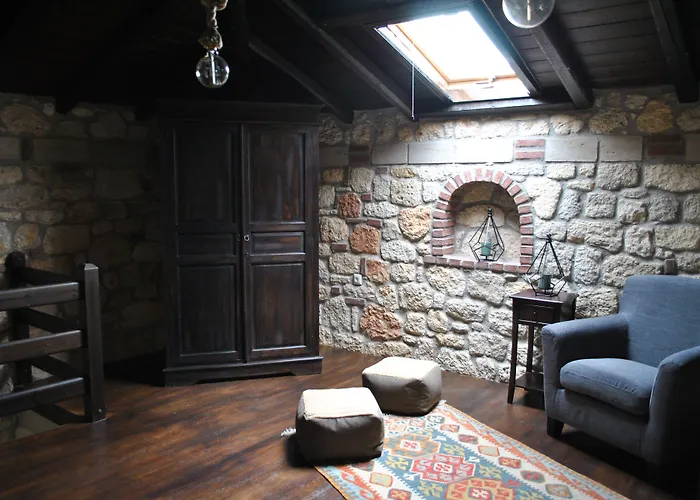 Halkidiki Luxurious Stonehouses * Psakoudia